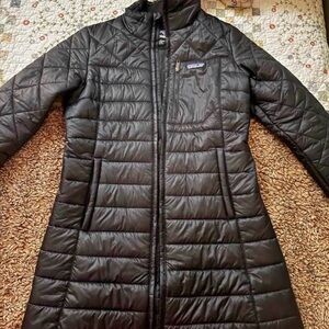 Patagonia Women's Black Quilted Long Puffer Coat